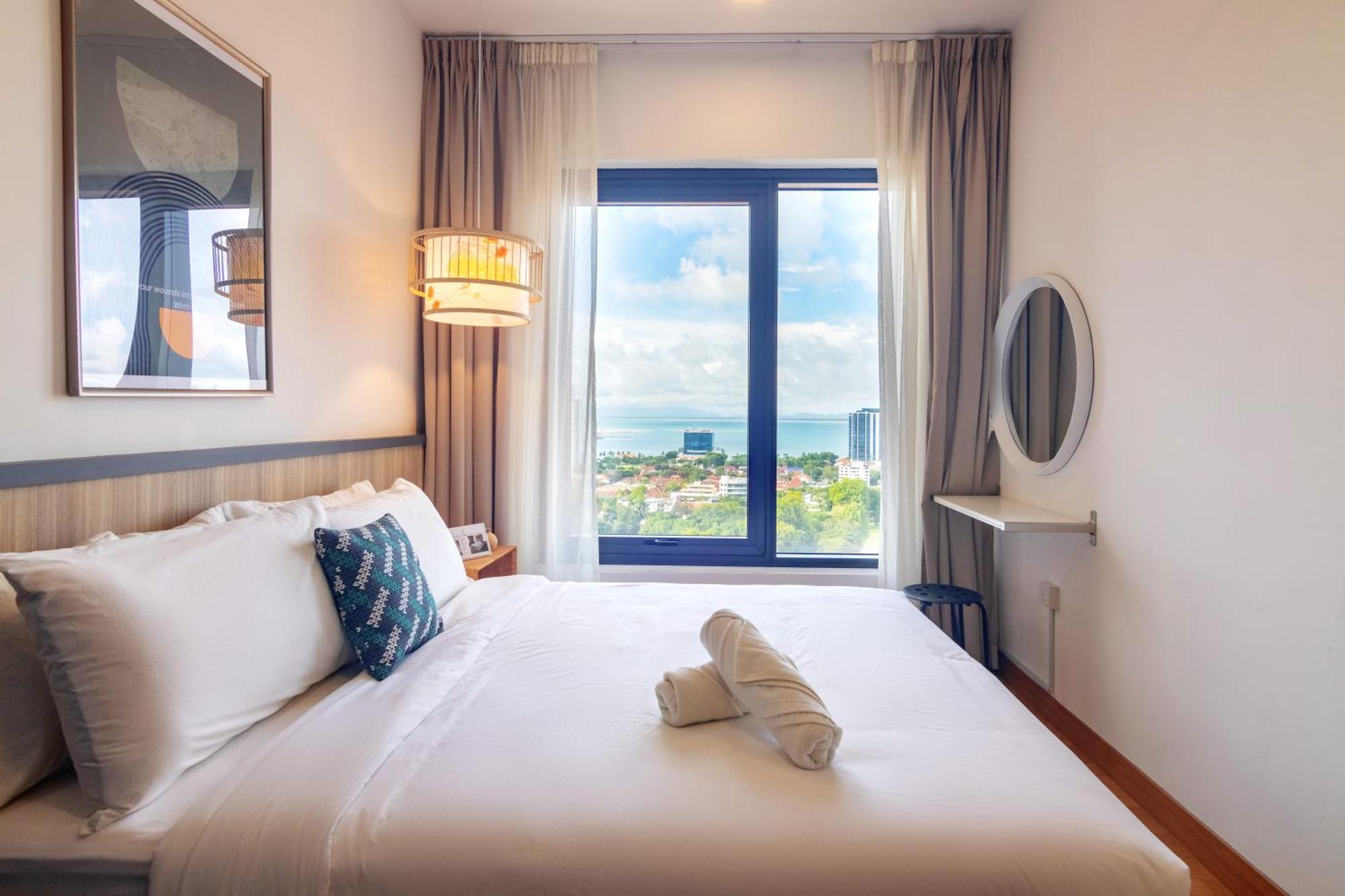 Tropicana 218 X Airlevate Suites Джордж Таун Екстериор снимка